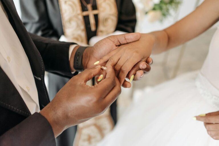 Registro de Casamento: Documentos Necessários e Como Solicitar a Certidão